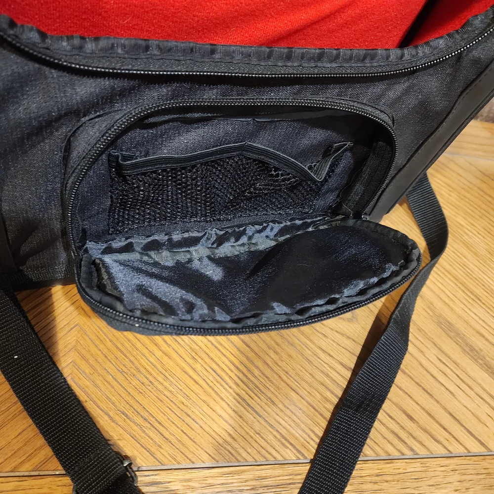 USA Gear Paddes Camera Bag With Shoulder Strap